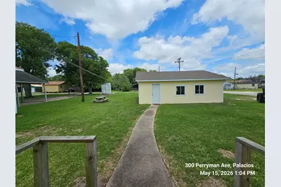 300 Perryman Avenue, Palacios, TX 77465 - Photo 31