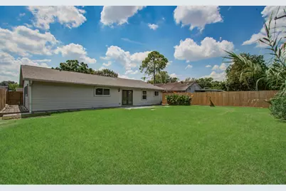 9410 Highmeadow Drive, Houston, TX 77063 - Photo 35