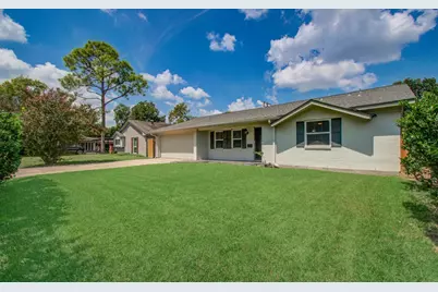 9410 Highmeadow Drive, Houston, TX 77063 - Photo 3