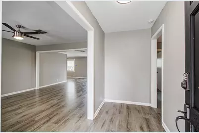 9410 Highmeadow Drive, Houston, TX 77063 - Photo 5