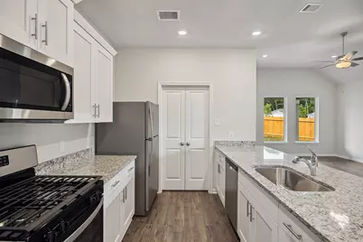 10355 Red Cardinal Drive, Cleveland, TX 77328 - Photo 7