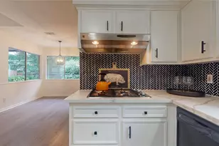 811 Devonport Ln, Seabrook, TX 77586 - Photo 15