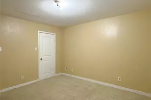 12500 Sandpiper Dr, Houston, TX 77035 - Photo 13