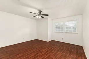 3118 Kempwood Dr, Sugar Land, TX 77479 - Photo 35