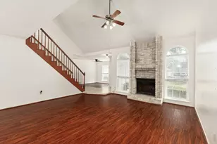 3118 Kempwood Dr, Sugar Land, TX 77479 - Photo 11