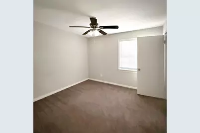 819 W Kyle Road, Clute, TX 77531 - Photo 15