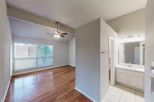 3303 Golden Trails Dr, Houston, TX 77345 - Photo 9