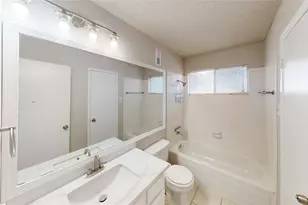 3303 Golden Trails Dr, Houston, TX 77345 - Photo 15