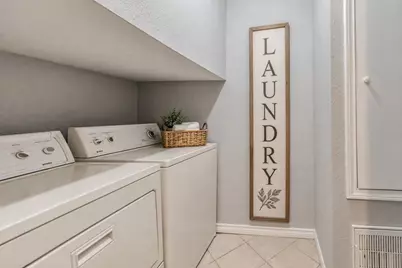 720 Memorial Mews Street, Houston, TX 77079 - Photo 19