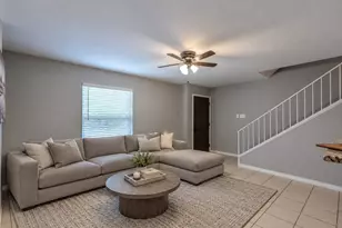 720 Memorial Mews St, Houston, TX 77079 - Photo 17