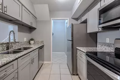 720 Memorial Mews Street, Houston, TX 77079 - Photo 3