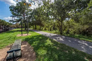 720 Memorial Mews St, Houston, TX 77079 - Photo 35