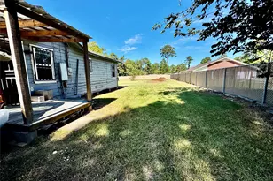 810 W North St, Livingston, TX 77351 - Photo 7