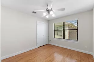2710 Hullsmith Dr, Houston, TX 77063 - Photo 13