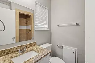 5131 Kelling St, Houston, TX 77045 - Photo 9
