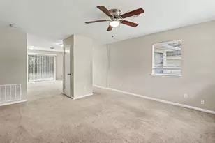 5131 Kelling St, Houston, TX 77045 - Photo 5