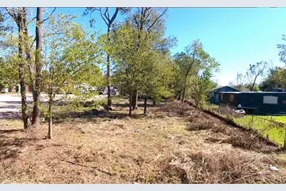 6140 Queensland, Houston, TX 77028 - Photo 1