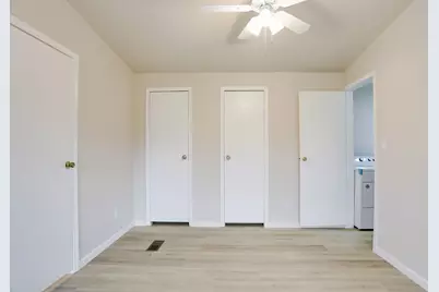 5806 S Highway 35, Alvin, TX 77511 - Photo 15