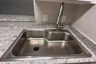 2825 Bellefontaine St, Houston, TX 77025 - Photo 11