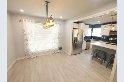 409 Seacrest Boulevard, League City, TX 77573 - Photo 5