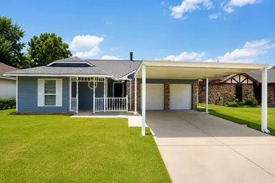 409 Seacrest Boulevard, League City, TX 77573 - Photo 1