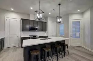 2214 Roozy Lk Ln, Houston, TX 77055 - Photo 9