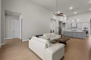 2723 Lakeside Shr Dr, League City, TX 77573 - Photo 3