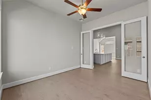 2723 Lakeside Shr Dr, League City, TX 77573 - Photo 19