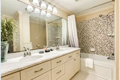 1418 Avenue M 1/2, Galveston, TX 77550 - Photo 25