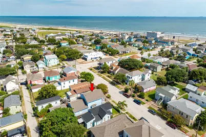 1418 Avenue M 1/2, Galveston, TX 77550 - Photo 3