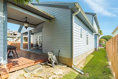 1418 Avenue M 1/2, Galveston, TX 77550 - Photo 29