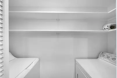 3525 Sage Rd #304, Houston, TX 77056 - Photo 29