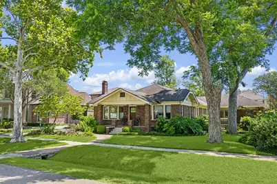 916 Arlington Street, Houston, TX 77008 - Photo 1