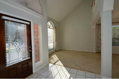 15307 Amesbury Lane, Sugar Land, TX 77478 - Photo 3