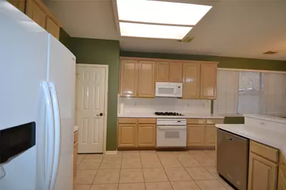 15307 Amesbury Lane, Sugar Land, TX 77478 - Photo 21