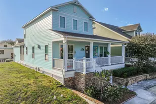 6 Compass Cir, Galveston, TX 77554 - Photo 3