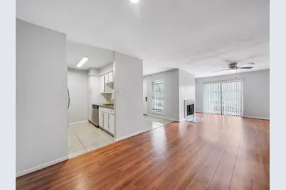 6633 W Airport Boulevard #1106, Houston, TX 77035 - Photo 11