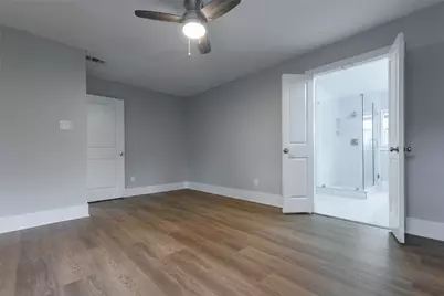 10026 Whiteside Lane, Houston, TX 77080 - Photo 15
