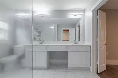 10026 Whiteside Lane, Houston, TX 77080 - Photo 19