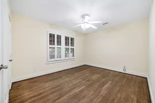303 Baker Dr, Tomball, TX 77375 - Photo 17