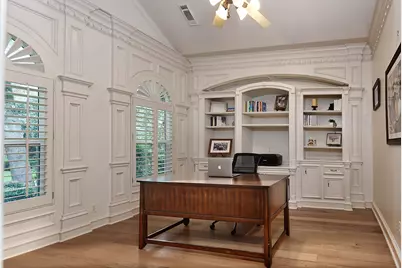 10 Snow Pond Place, The Woodlands, TX 77382 - Photo 7