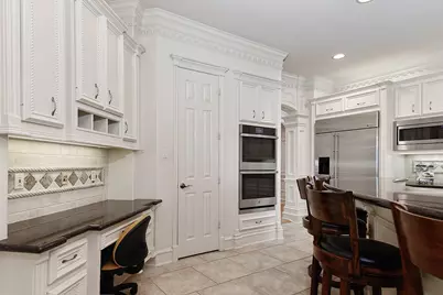 10 Snow Pond Place, The Woodlands, TX 77382 - Photo 13