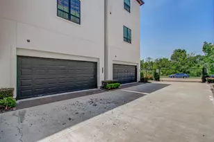 2816 Grand Fountains Dr, Houston, TX 77054 - Photo 29