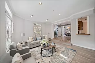 55 Bayou Pointe Dr, Houston, UT 77063 - Photo 5