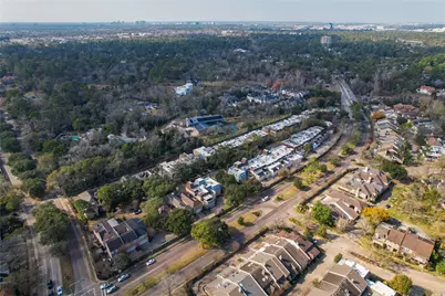 55 Bayou Pointe Drive, Houston, UT 77063 - Photo 39