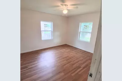 6011 Belmark Street, Houston, TX 77033 - Photo 3