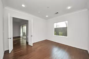 1715 Maravilla Dr, Houston, TX 77055 - Photo 15