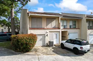 41 Regency Pt, Conroe, TX 77356 - Photo 9