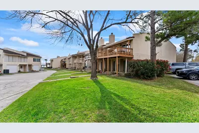 41 Regency Point, Conroe, TX 77356 - Photo 11