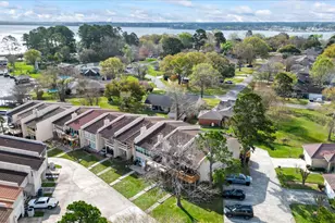 41 Regency Pt, Conroe, TX 77356 - Photo 3